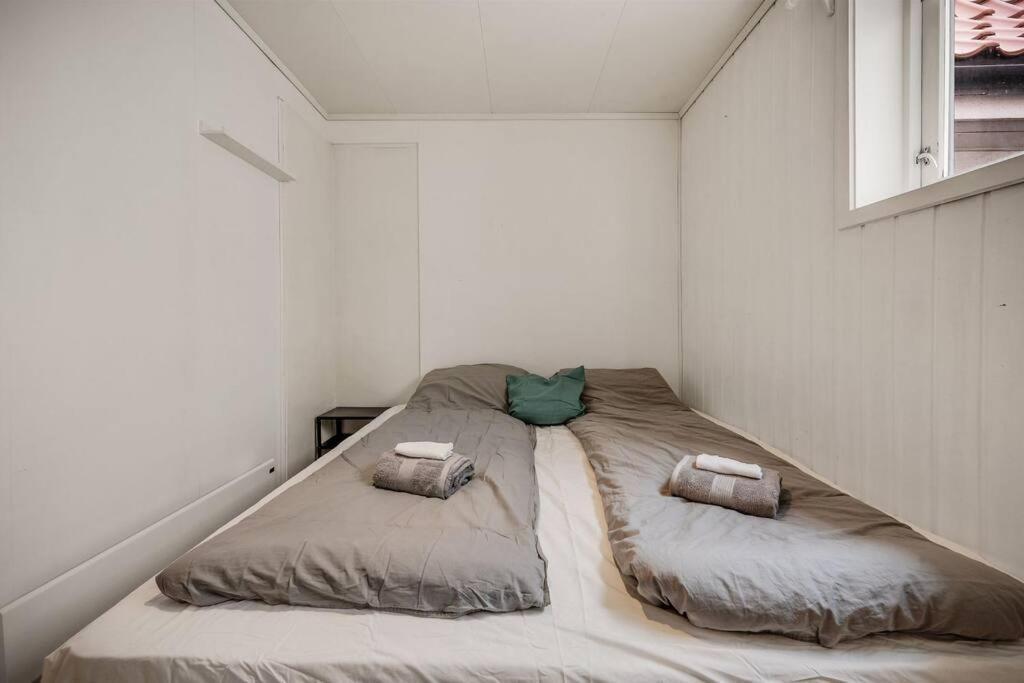Dinbnb Homes I 4-Bedroom Historical House In Romantic Surroundings Bergen Exterior foto